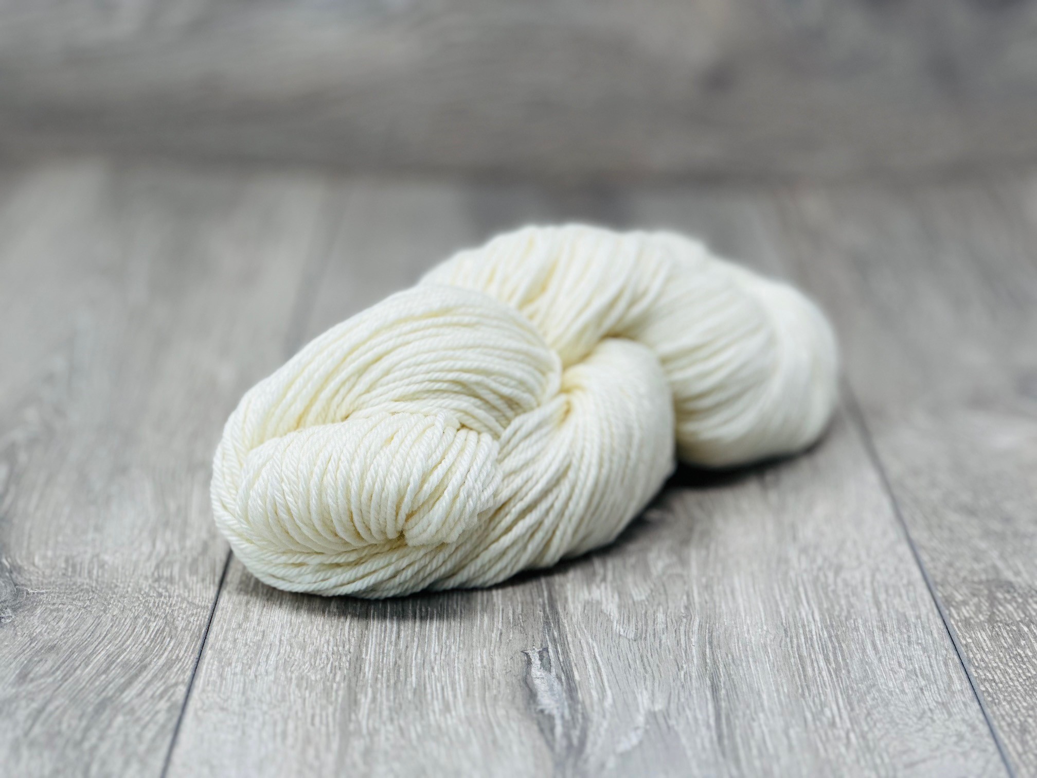 4ply Sock 75% Superwash Extrafine (19.5 micron) Merino Wool 25% Silk Yarn 5  x 100gm Pack