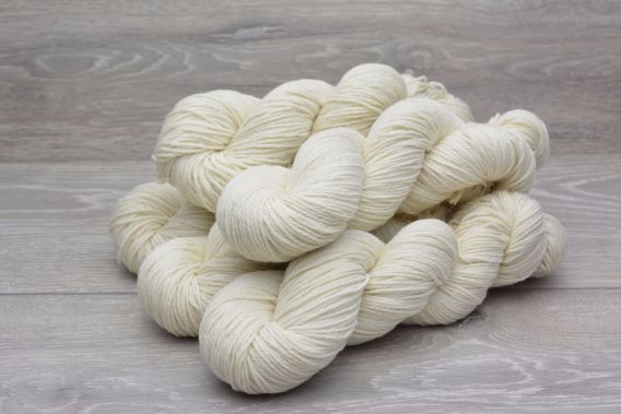 Dk Sustainable Extrafine 19 5 Micron Merino Wool Yarn 5 X 100gm Pack