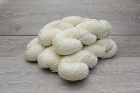 Meringue - Undyed yarn wholesale - Knomad Yarn